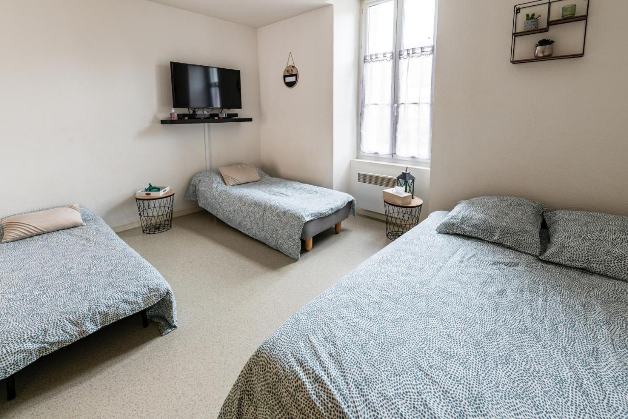 Studio Centre Ville Avec Parking Prive Cholet Eksteriør billede